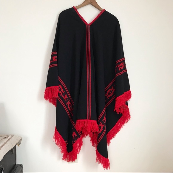 Vintage boho South American poncho - Picture 1 of 8